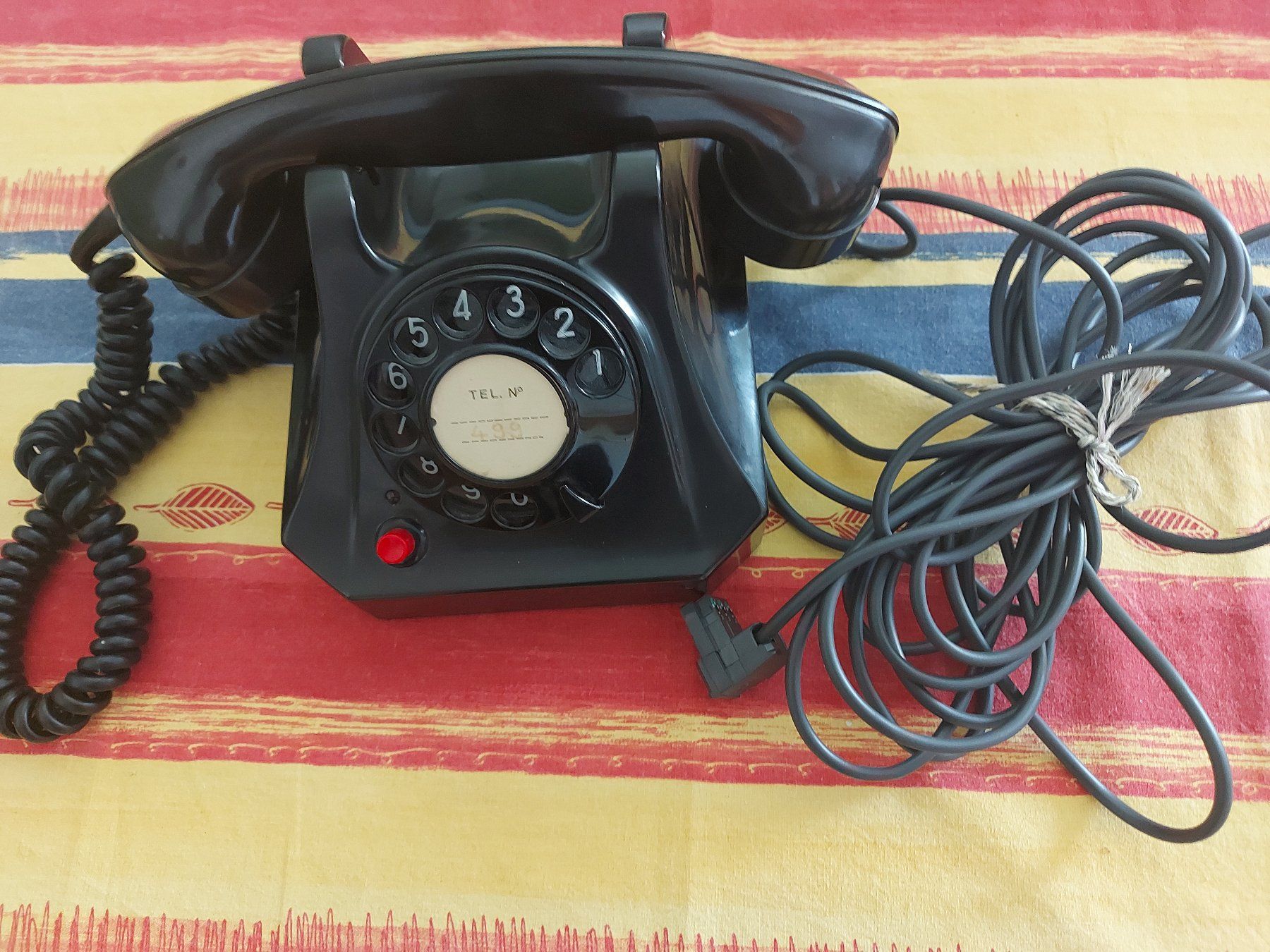 Telefone: Tischtelefon – Gebraucht aus Liestal von