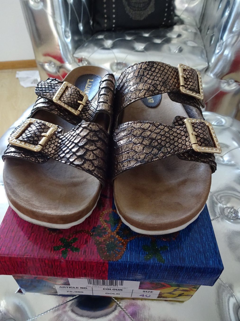 Lazamani Scarpe da donna: Neu Lazamani Pantoletten Gr.40 mit Strass – Nuovo e nell'imballaggio originale da Sisseln AG venduto da Flohmix 2