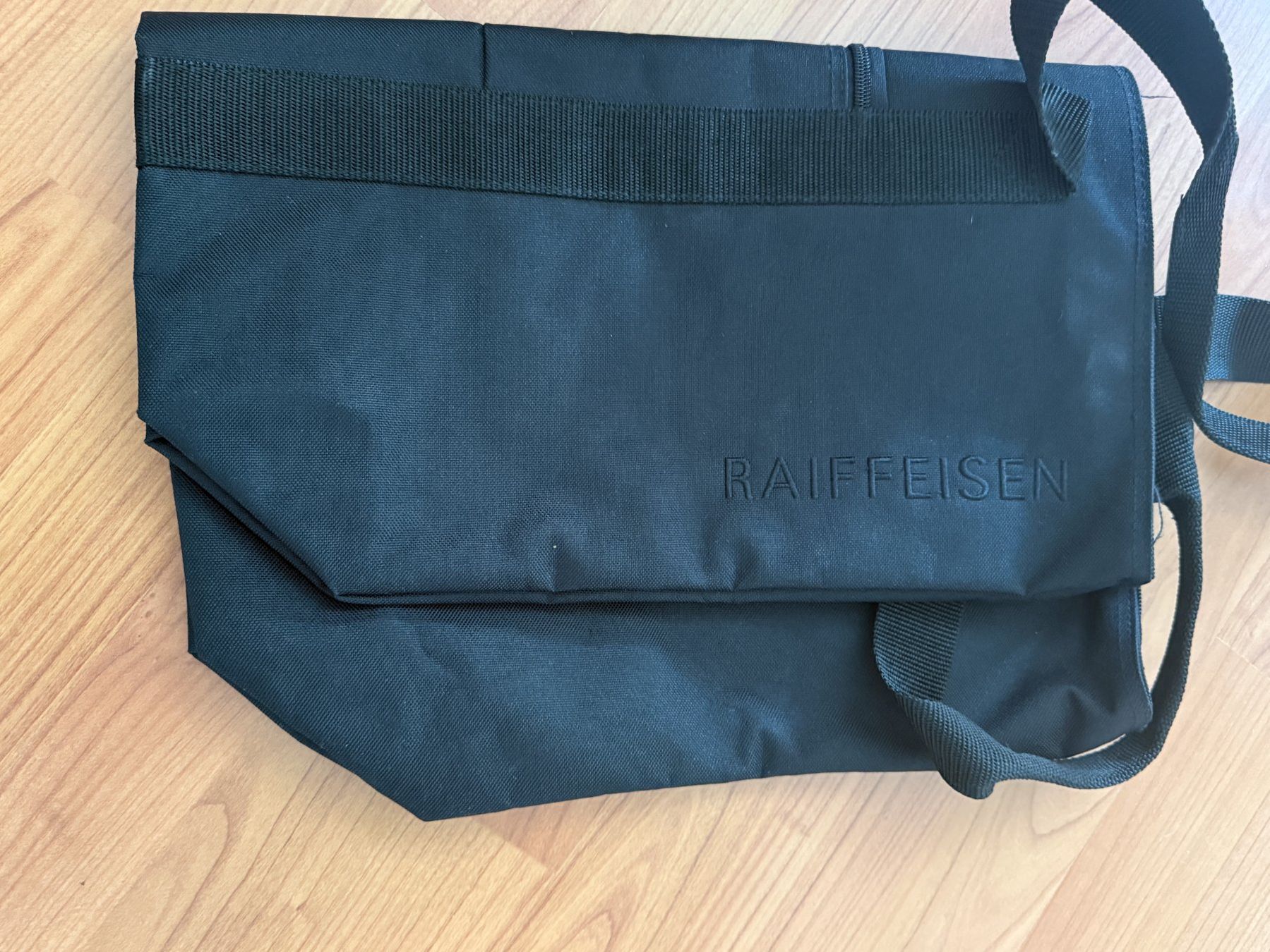 Taschen: schwarzer Shopper – Neu (gemäss Beschreibung) aus Wängi von squirrelwoman