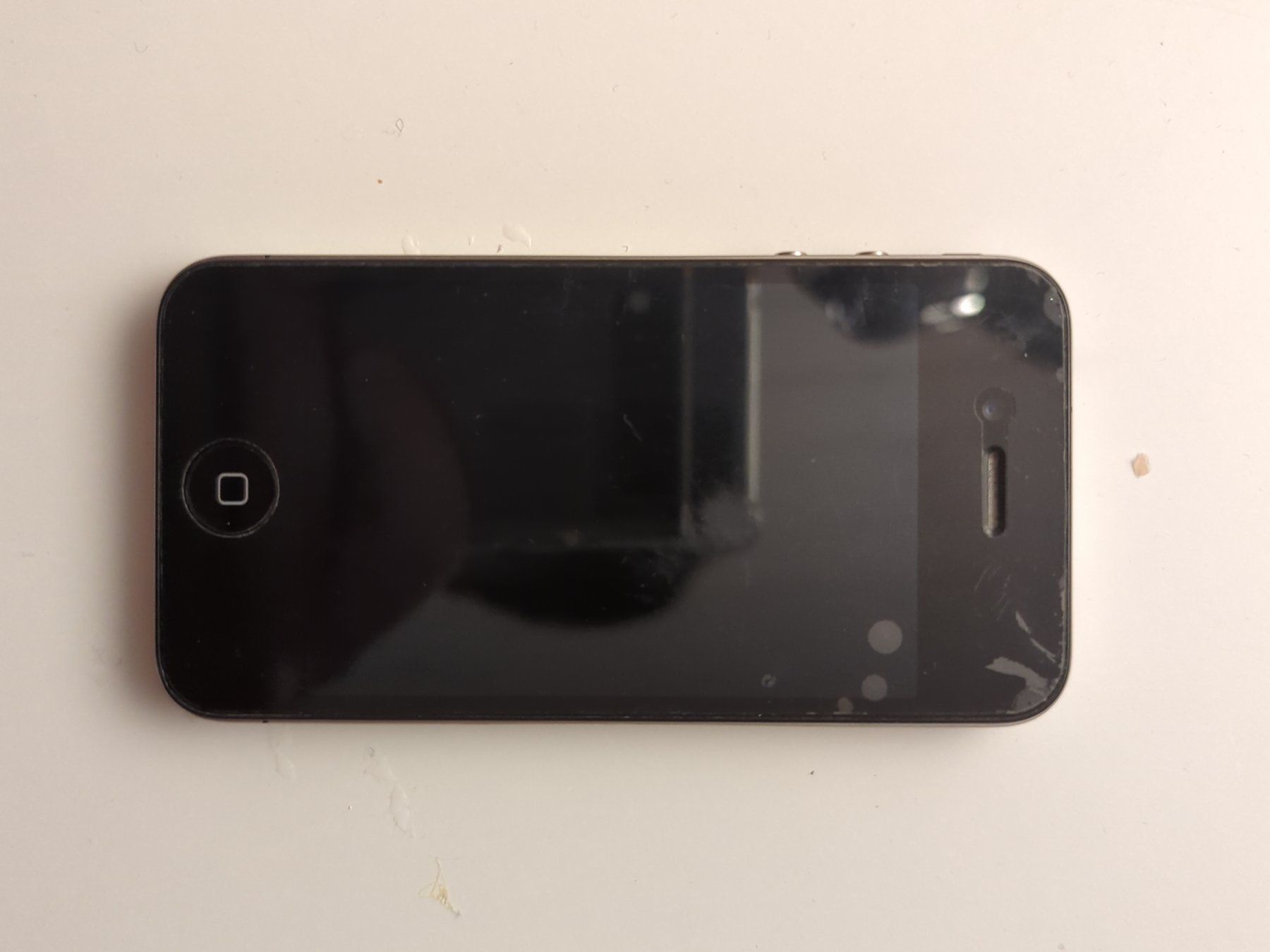 Apple Handys / Smartphones: iphone 4 black 16gb with new battery – Gebraucht aus Bellinzona von SuisseElectronics 2