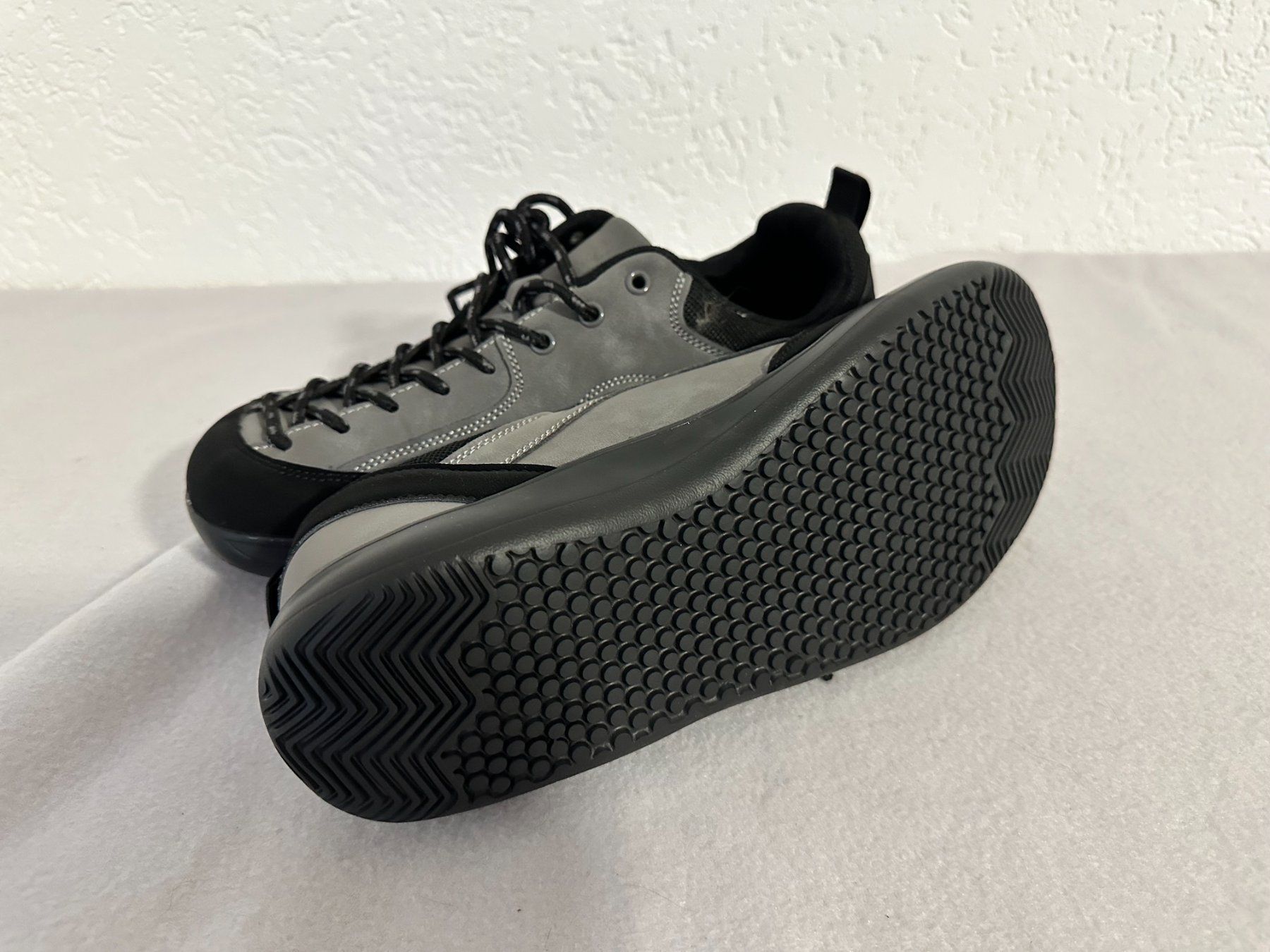Herrenschuhe: Herren-Freizeit Sneaker grau NEU 43 – Neu (gemäss Beschreibung) aus Auw von ber_cqn7 2