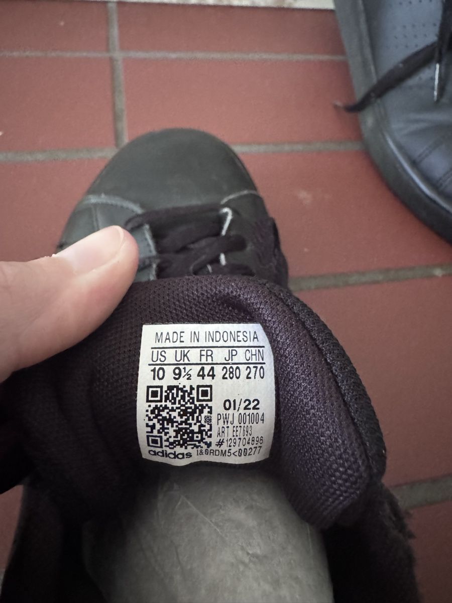 Adidas Scarpe da uomo: Adidas Sneakers schwarz 43/44 – Usato da Zürich venduto da Phreni1 3