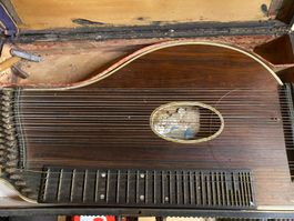 Zither mit Noten, Antik, Rarität. Ein Liebhaberstück.