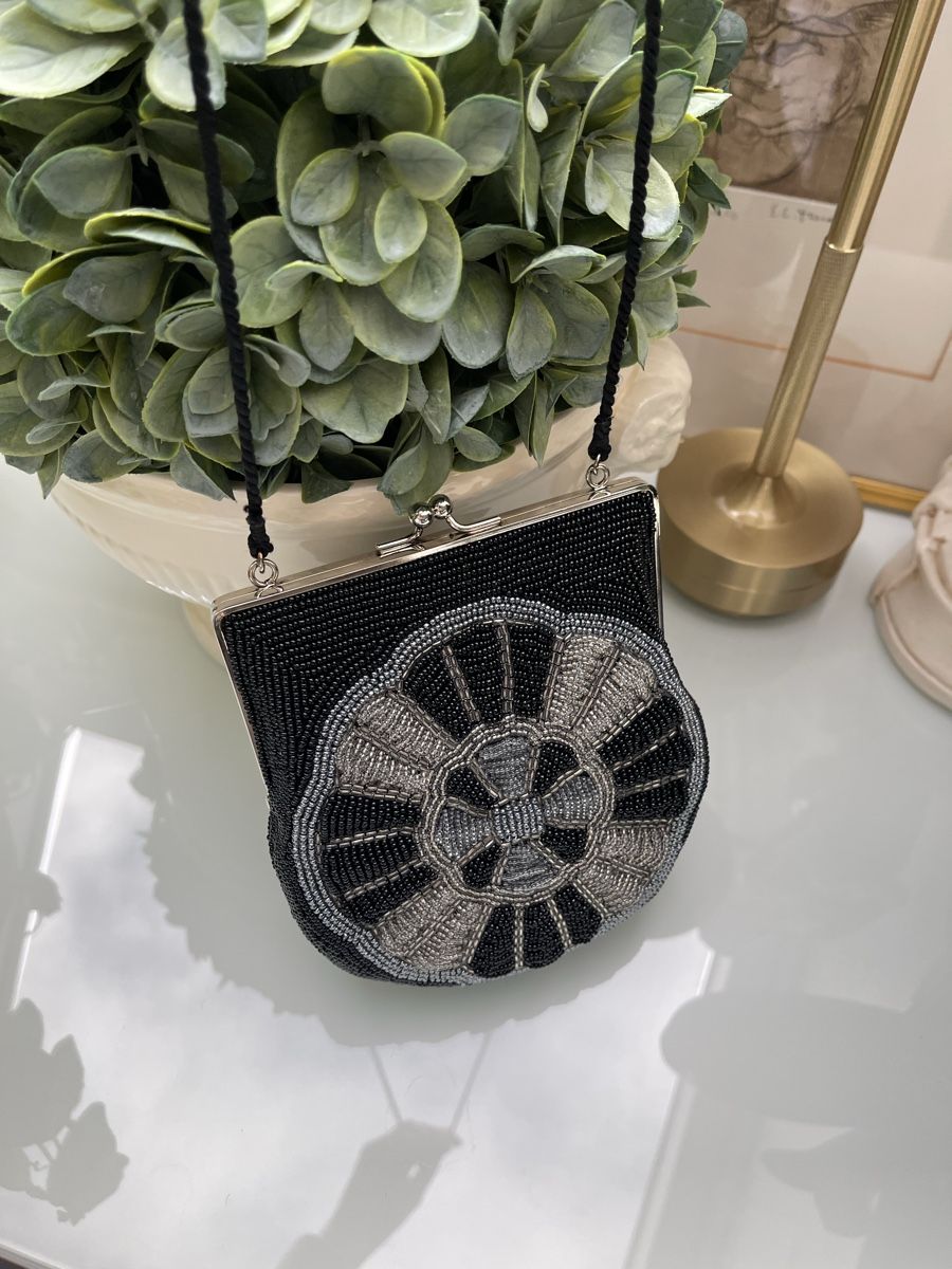 Borse da donna: Art-Deco Perlen-Abendtasche | Schwarz & Silber | Handbestick – Usato da Winkel venduto da Glamour-Style 5