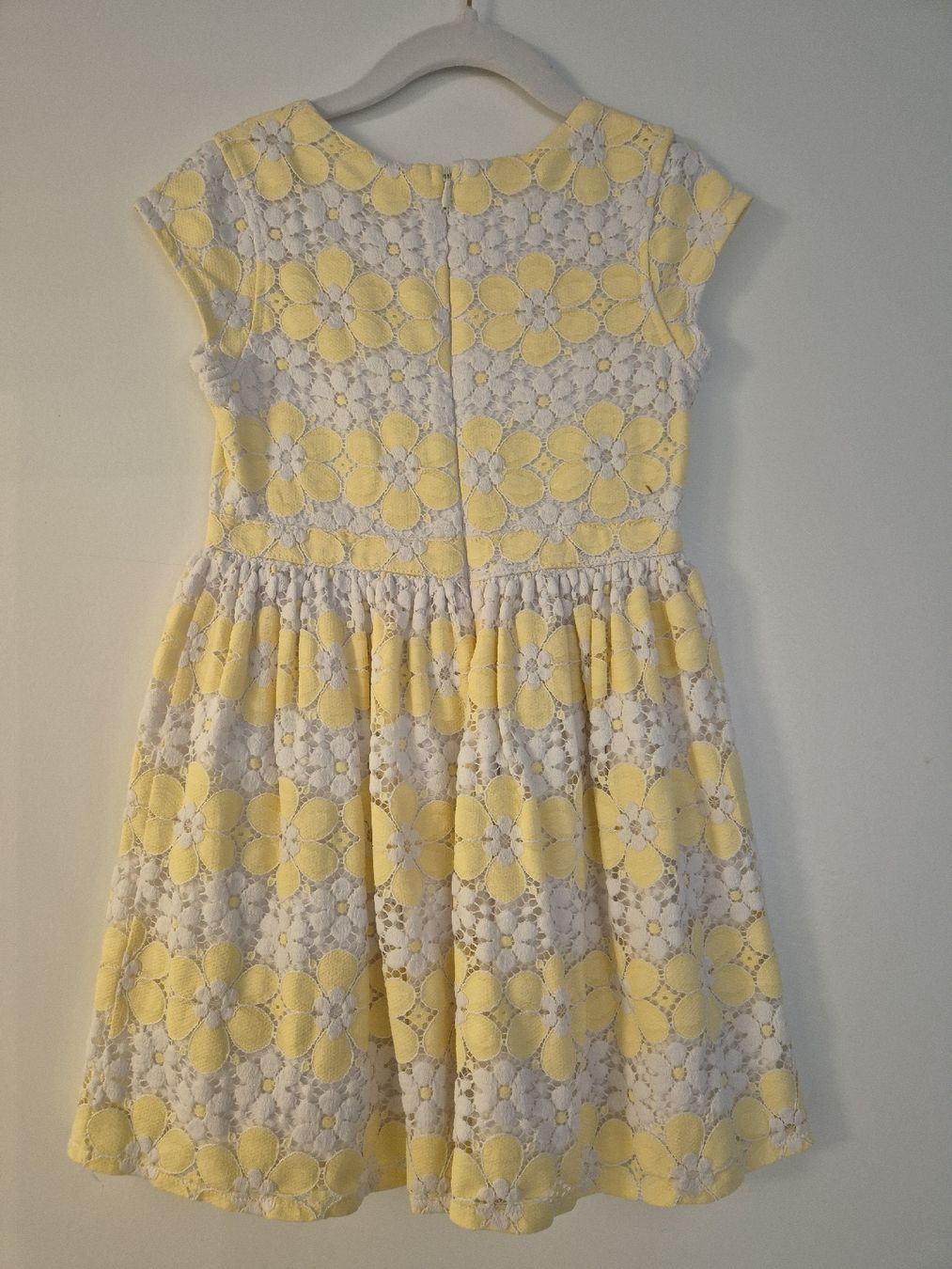 Vestiti & Gonne: Festkleid 110 – Usato da Weesen venduto da flying_kiwi 1