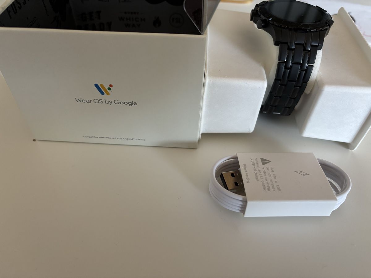 Fossil Smartwatch: Fossil Garrett HR Gen 5 46mm – Nuovo (secondo la descrizione) da Scheuren venduto da der_dp8y 2