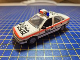 Opel Vectra A Kantonspolizei Tessin 1:43