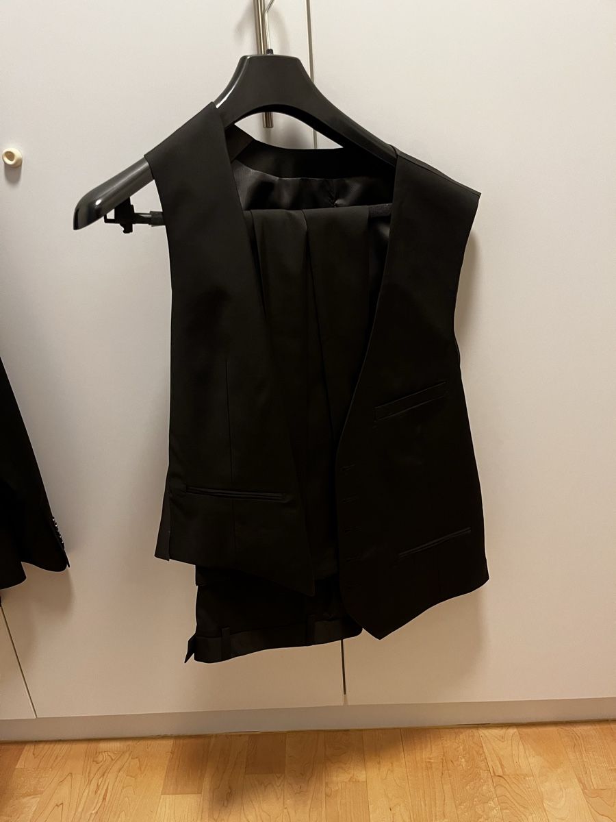 C&A Ensembles: Anzug C&A – D'occasion à Volketswil par and_nz6x 1