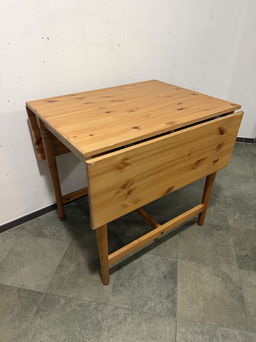 Tavoli: Table en bois  – Usato da Vevey venduto da Matx 5