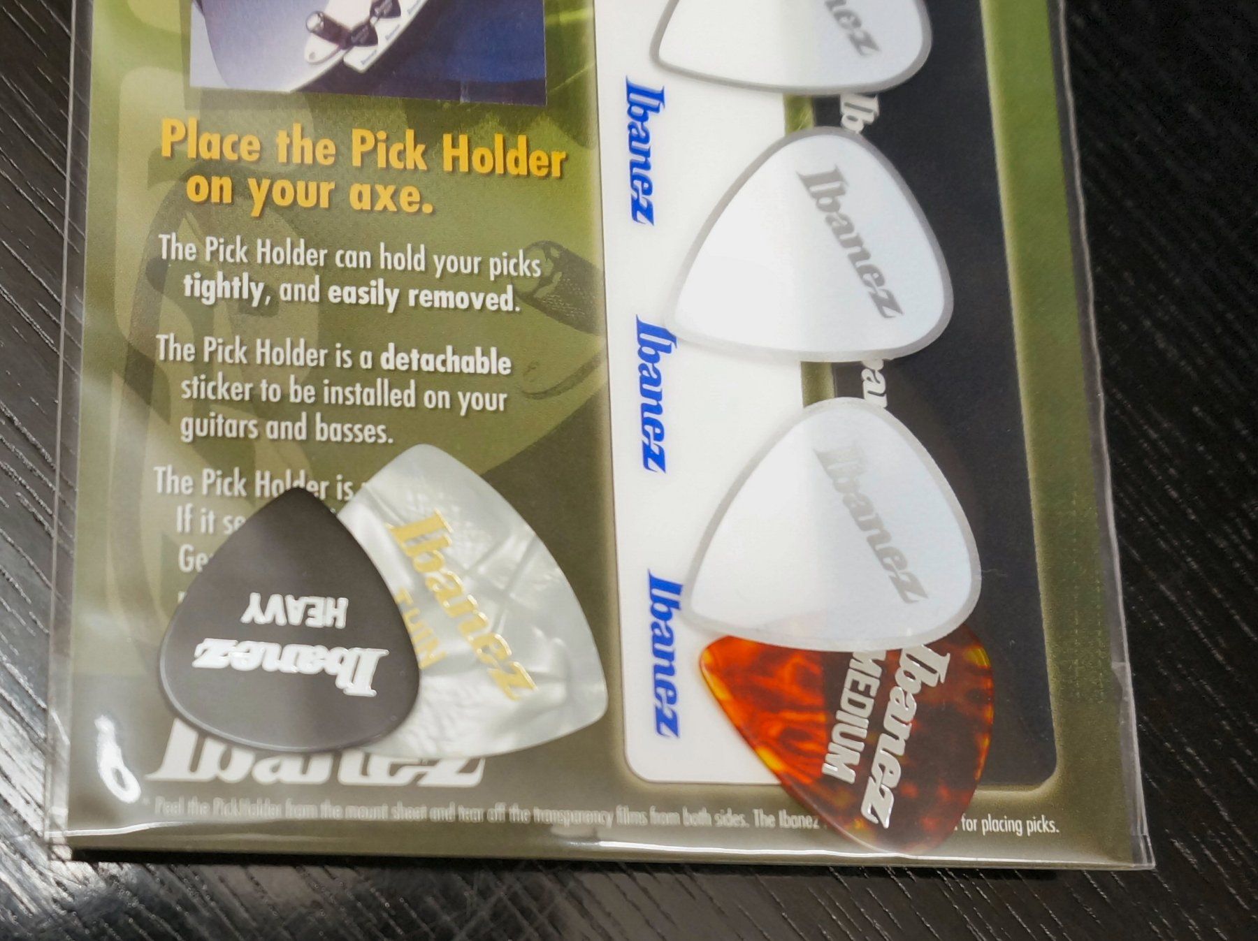 Ibanez Strumenti musicali: Ibanez Pick Holder incl. Picks, 2pcs – Nuovo e nell'imballaggio originale da Zofingen venduto da Rodeln 1
