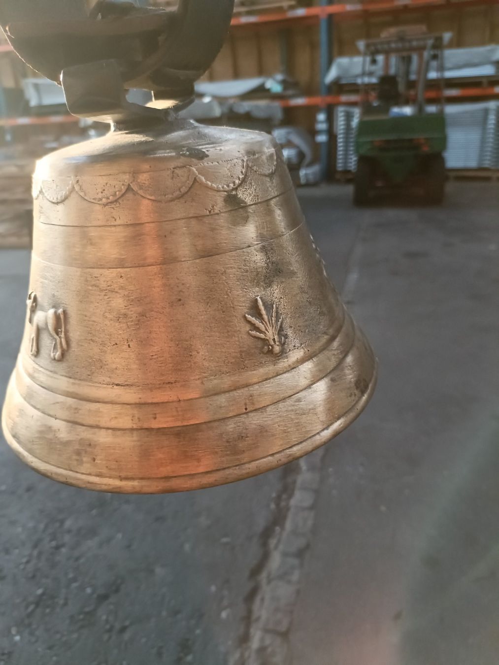 Campanacci mucche: Antike Glocke mit Seltenheitswert. – Usato da Däniken SO venduto da sgoldvreni 3