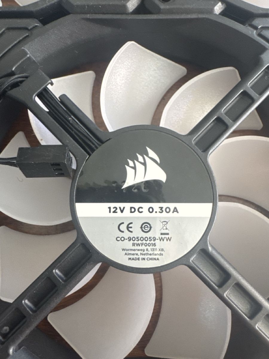 Corsair Ventilatori: 3 ventilateurs Corsair 120mm – Nuovo (secondo la descrizione) da Bex venduto da ArnaudAGV 1