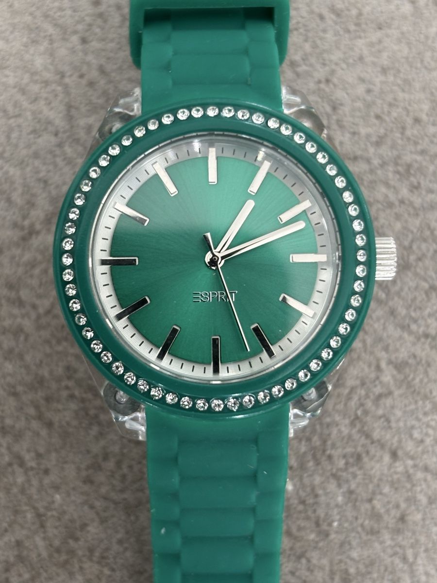Esprit Uhren: Damen Esprit Uhr Farbe Grün – Gebraucht aus Emmen von H.Bettina 1