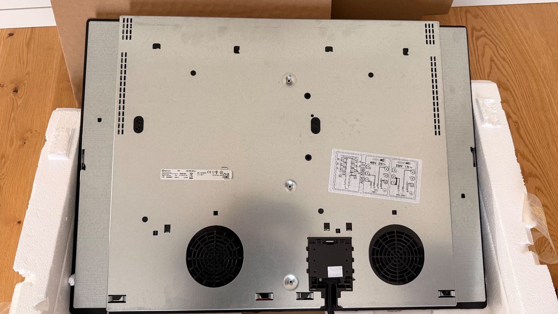Electrolux Herde: Electrolux Induktionskochfeld EIV744 (71 cm, MultiBridge) – Gebraucht aus Ruswil von Postillion 3