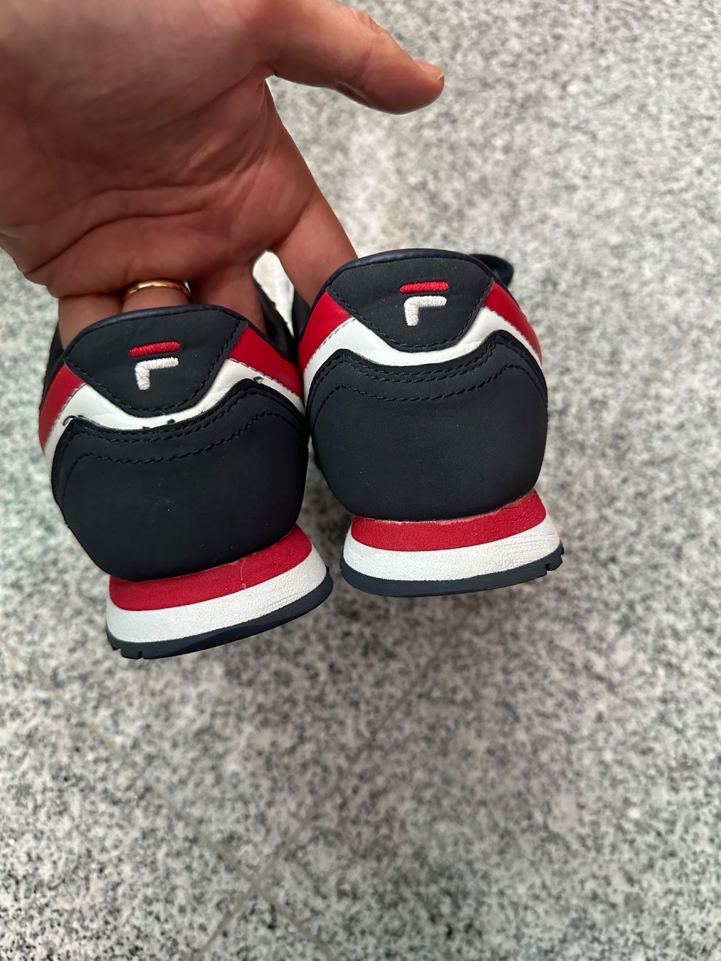 Fila Scarpe da donna: FILA EUR 37 – Usato da Horgen venduto da linuxrp 3
