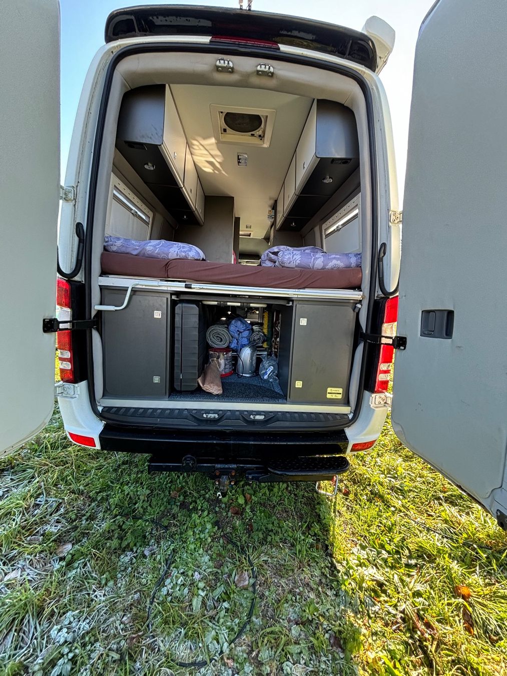 Mercedes-Benz Camping Fahrzeuge: Wohnmobil Mercedes Sprinter – Gebraucht aus Unteriberg von wg52 1