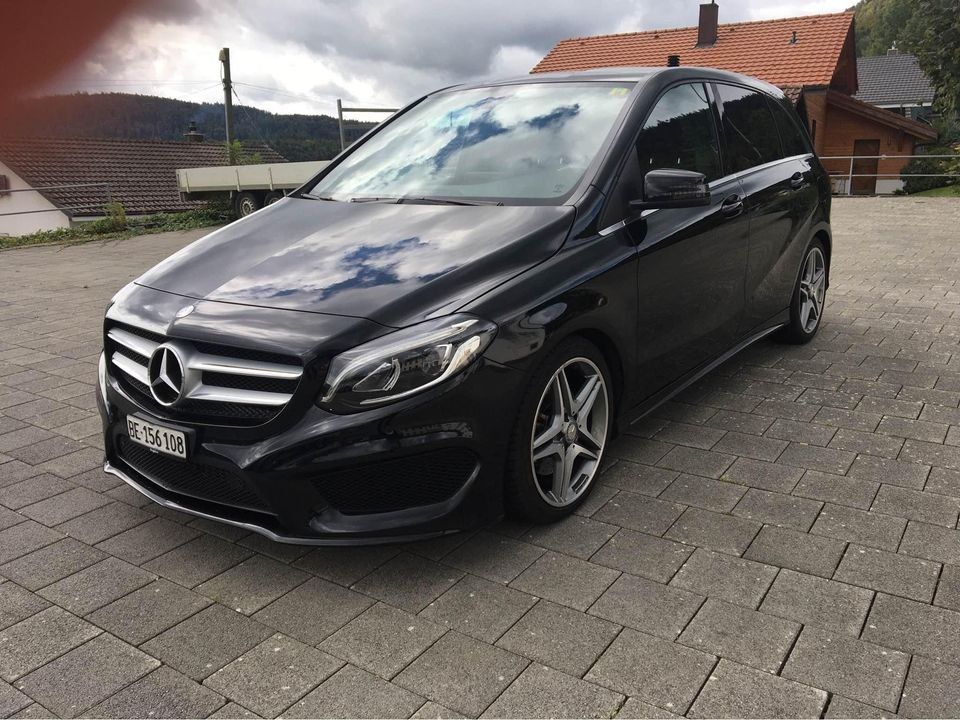 Mercedes-Benz Automobili: Mercedes B250 AMG – Usato da Le Fuet venduto da MosArt58