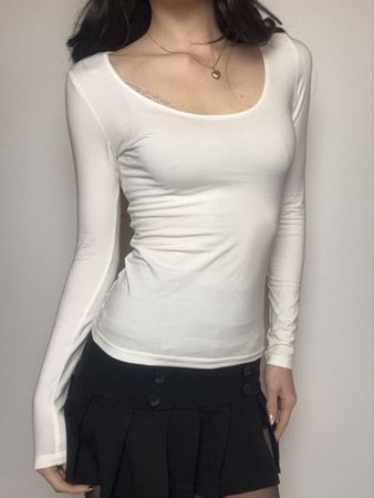 basic fitted longsleeve