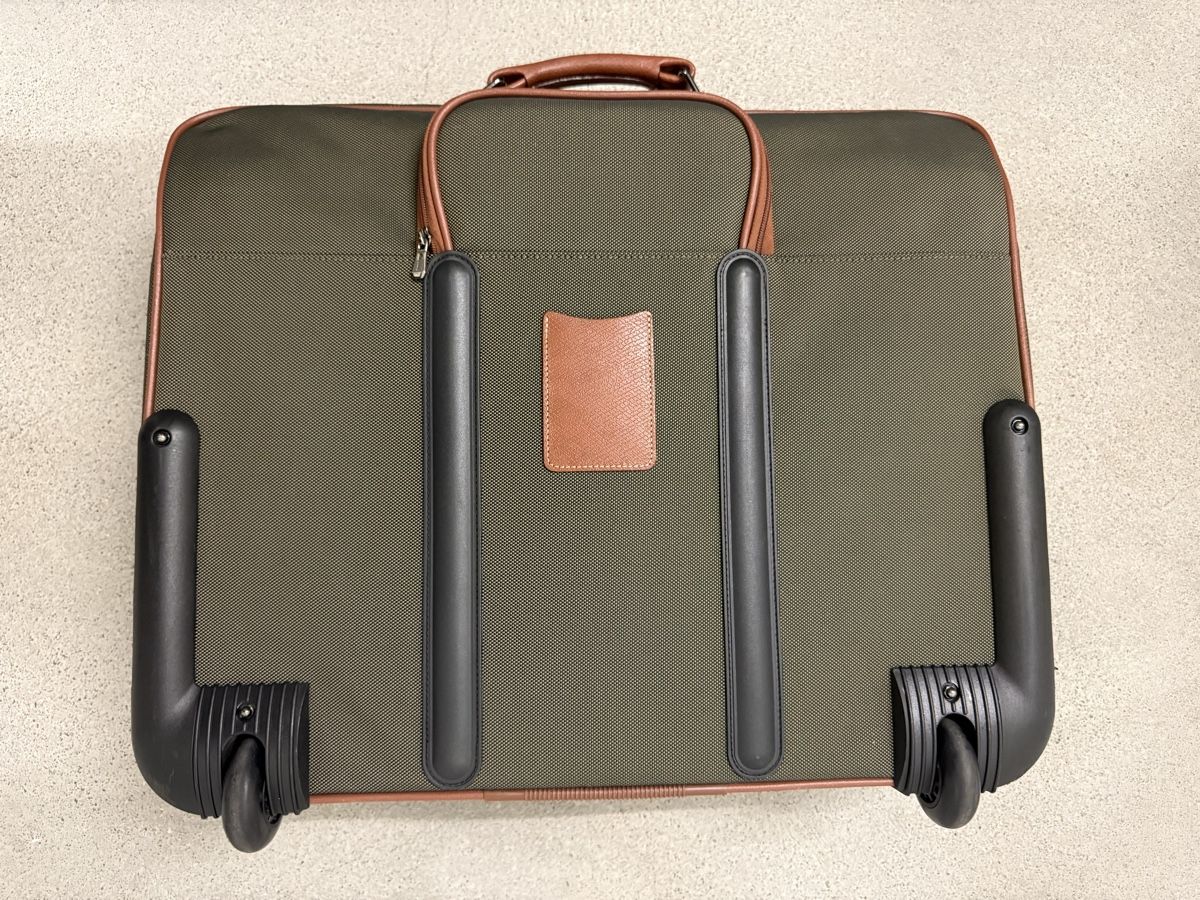 Longchamp Valigie: Longchamp Kleidersack mit Rollen olivgrün – Usato da Horw venduto da patrik_13 2