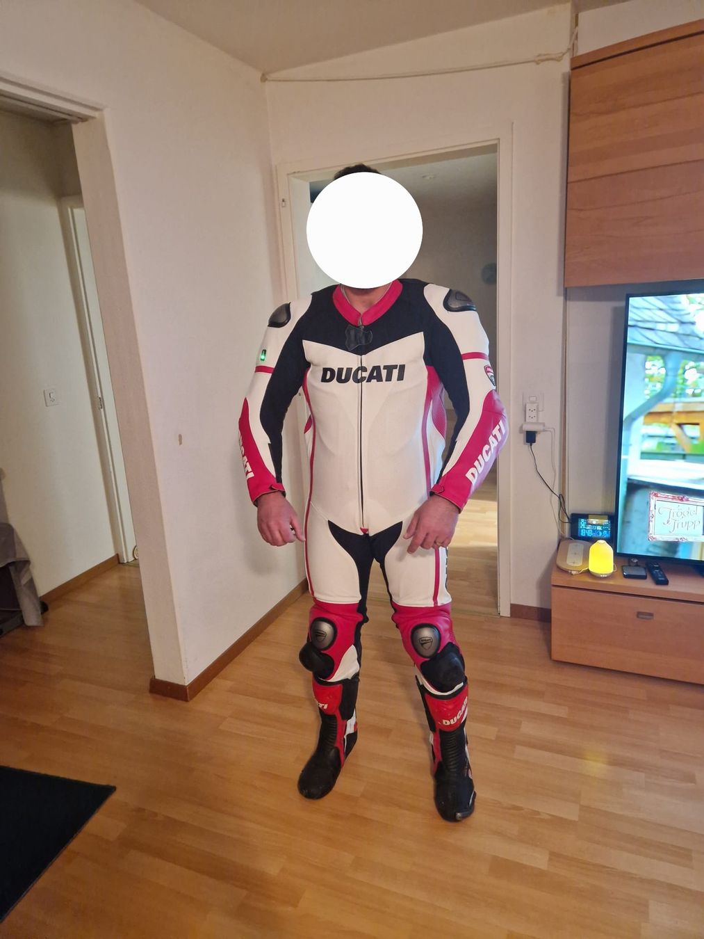 Dainese Anzüge, Sport- & Funktionsanzüge: ducati dainese'air lederkombi einteiler – Gebraucht aus Bern von Tigre25 3