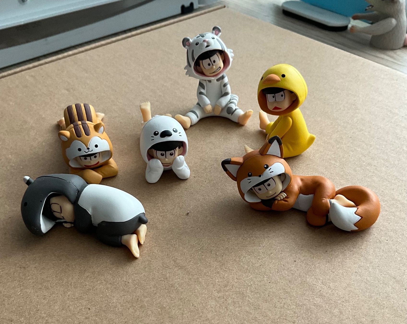 Statuette: Osomatsu-San Mini Figuren Set – Usato da Grenchen venduto da sojalatte