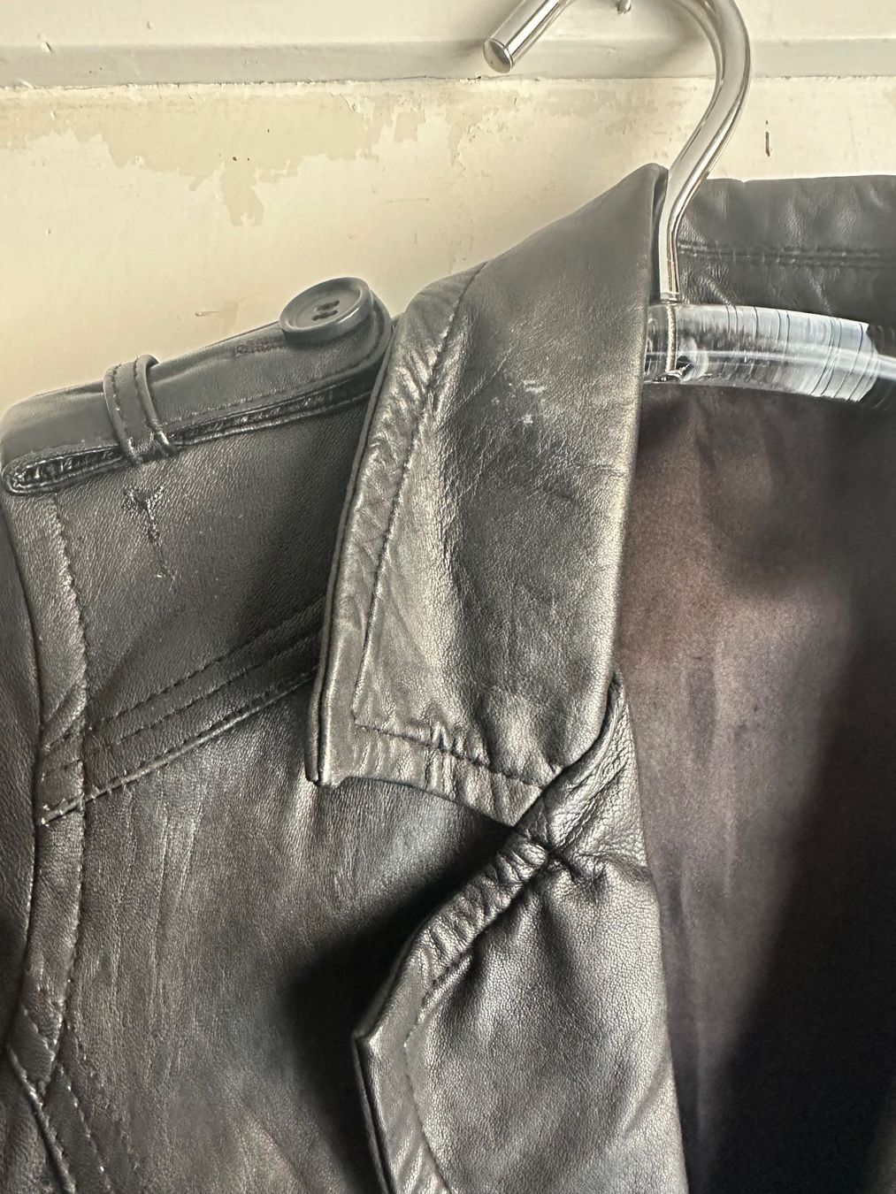Jacken: Schwarze Lederjacke, Größe M – Gebraucht aus Basel von AglajaM 2