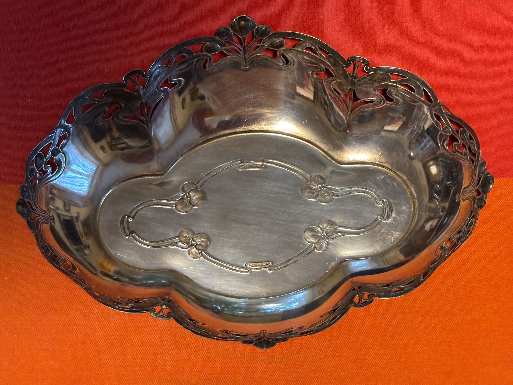 Piatti di portata: Versilberte Jugendstil Schale ca. 1900 – Usato da Winterthur venduto da umu_t9qd 3