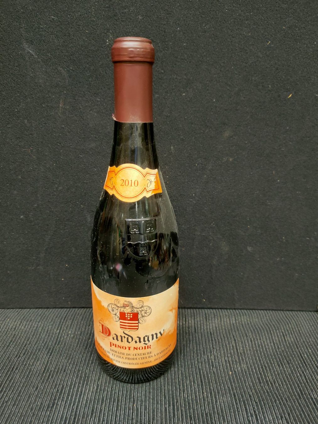 Vino: DARDAGNY PINOT NOIR 2010 – Nuovo (secondo la descrizione) da Genève venduto da Leboucheoreilles