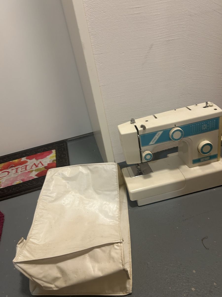 Nähmaschinen: Nähmaschine – Gebraucht aus Wynau von eclub 3