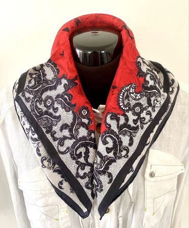 Wunderschönes, edles Seidentuch Halstuch Foulard von CODELLO