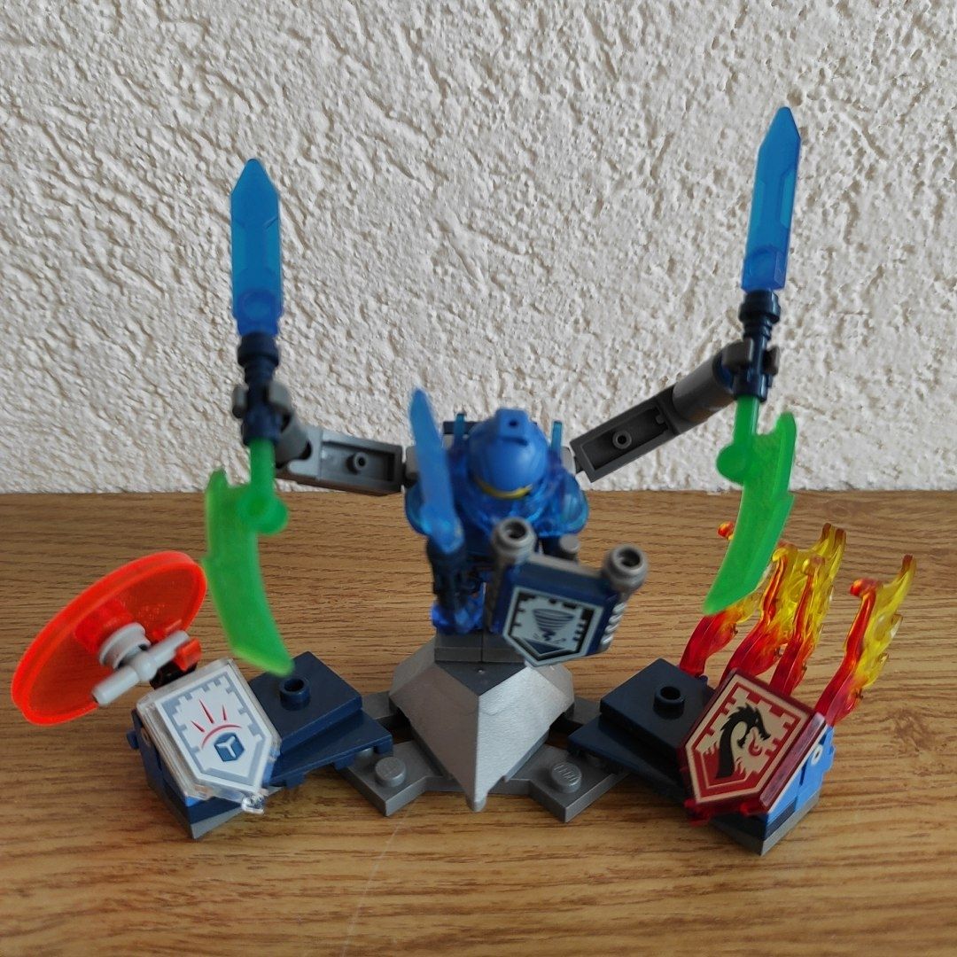 Lego Kit di costruzioni: Lego Nexo Knights – Usato da Moutier venduto da Mimi.75 5