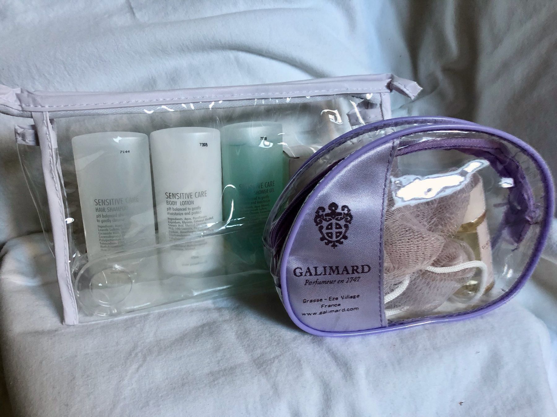 Prodotti di pulizia: 2 Pflege-Sets "White Tea" und Galimard – Nuovo e nell'imballaggio originale da Basel venduto da Solaia28 1