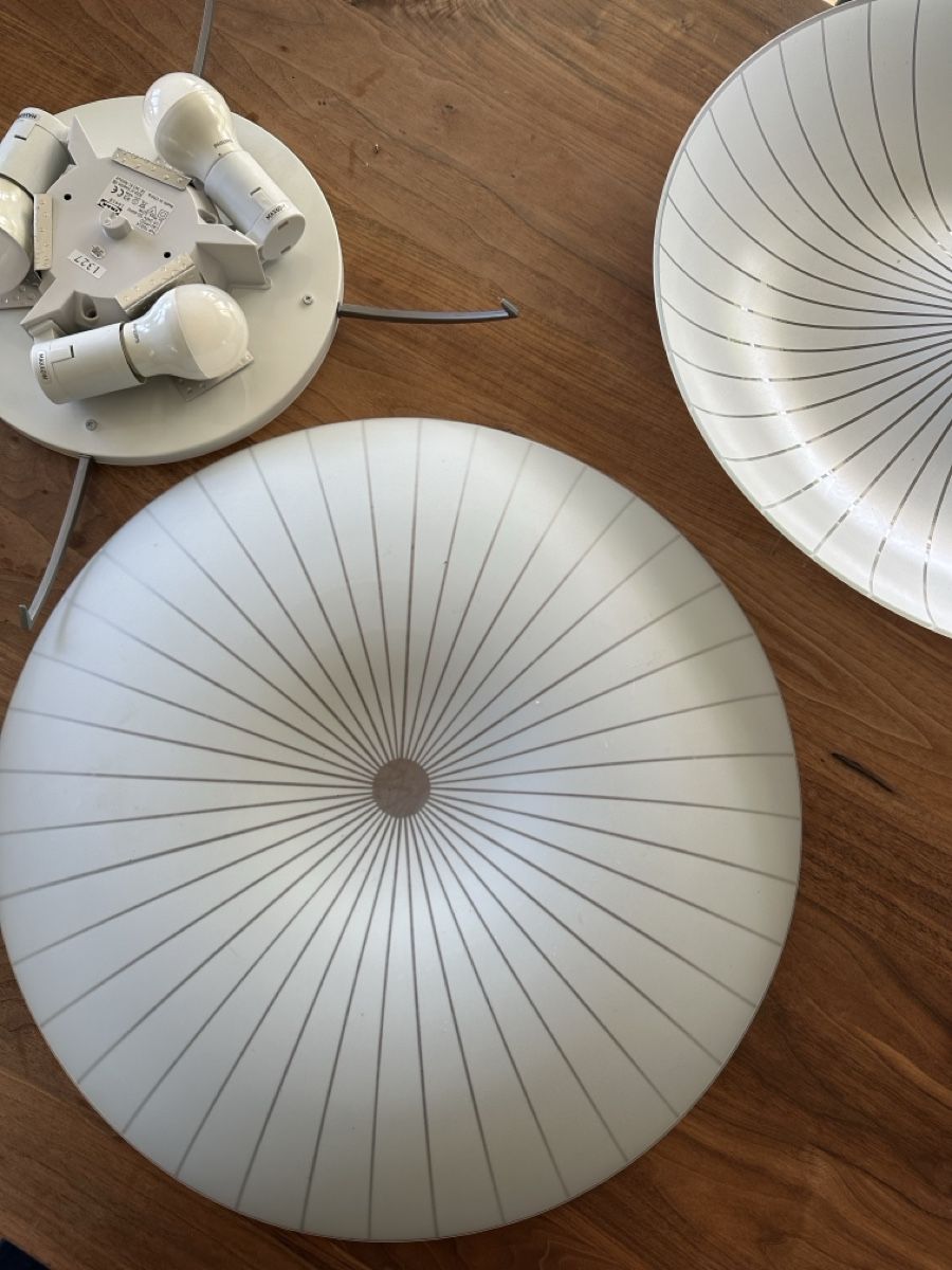 Ikea Kronleuchter & Deckenlampen: Deckenleuchte weiss mit Muster 2 Stk.  – Gebraucht aus Winterthur von Nic.Pr