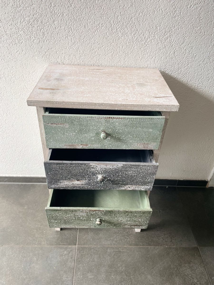 Cassettiere: Vintage Komode Tischchen mit 3 Schubladen, Shabby Chic – Usato da Heimenhausen venduto da Bufnof 1