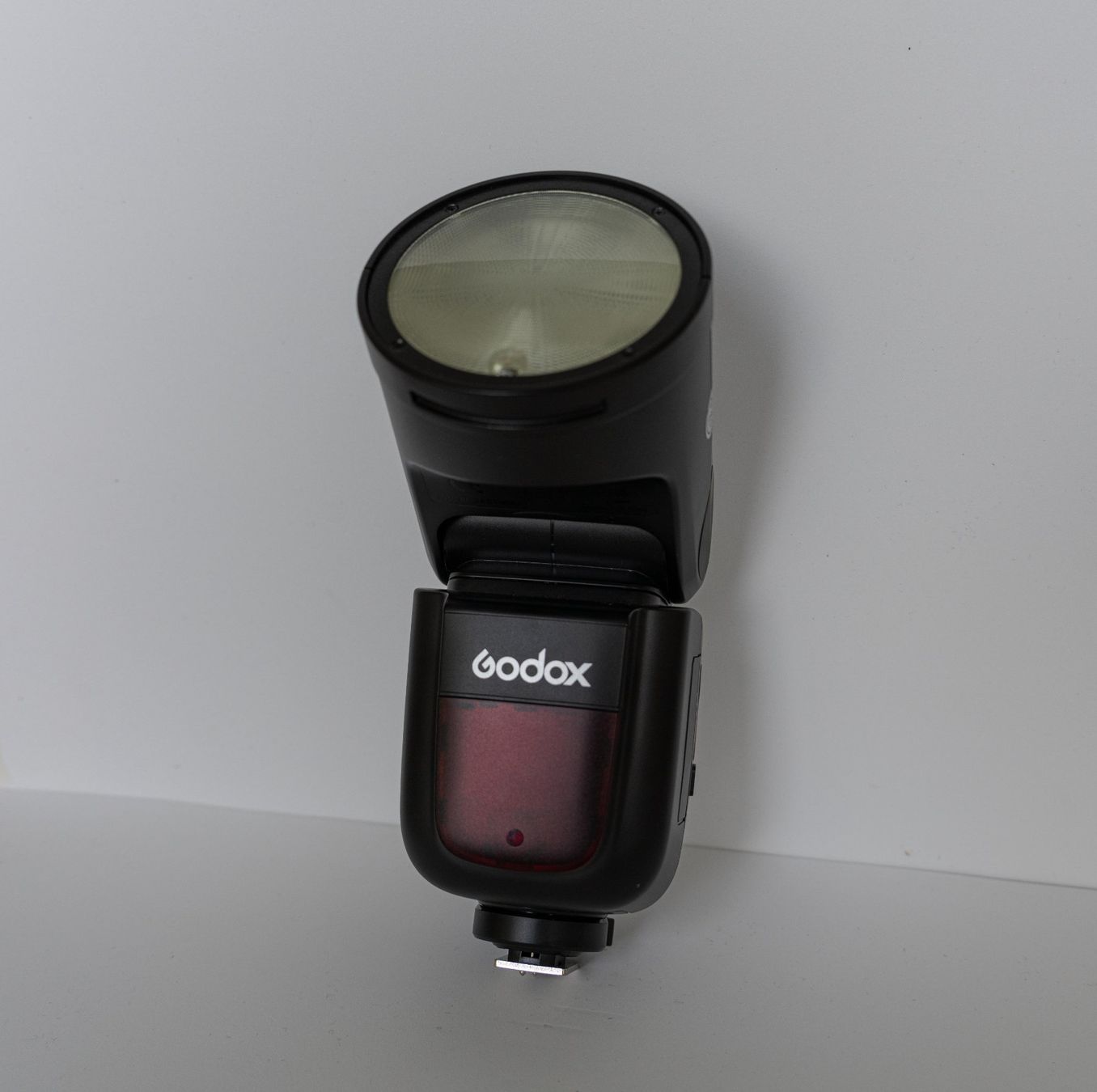 Godox Flash: Godox V1 Blitz mit Original Hülle – Nuovo (secondo la descrizione) da Solothurn venduto da zem_tyv6