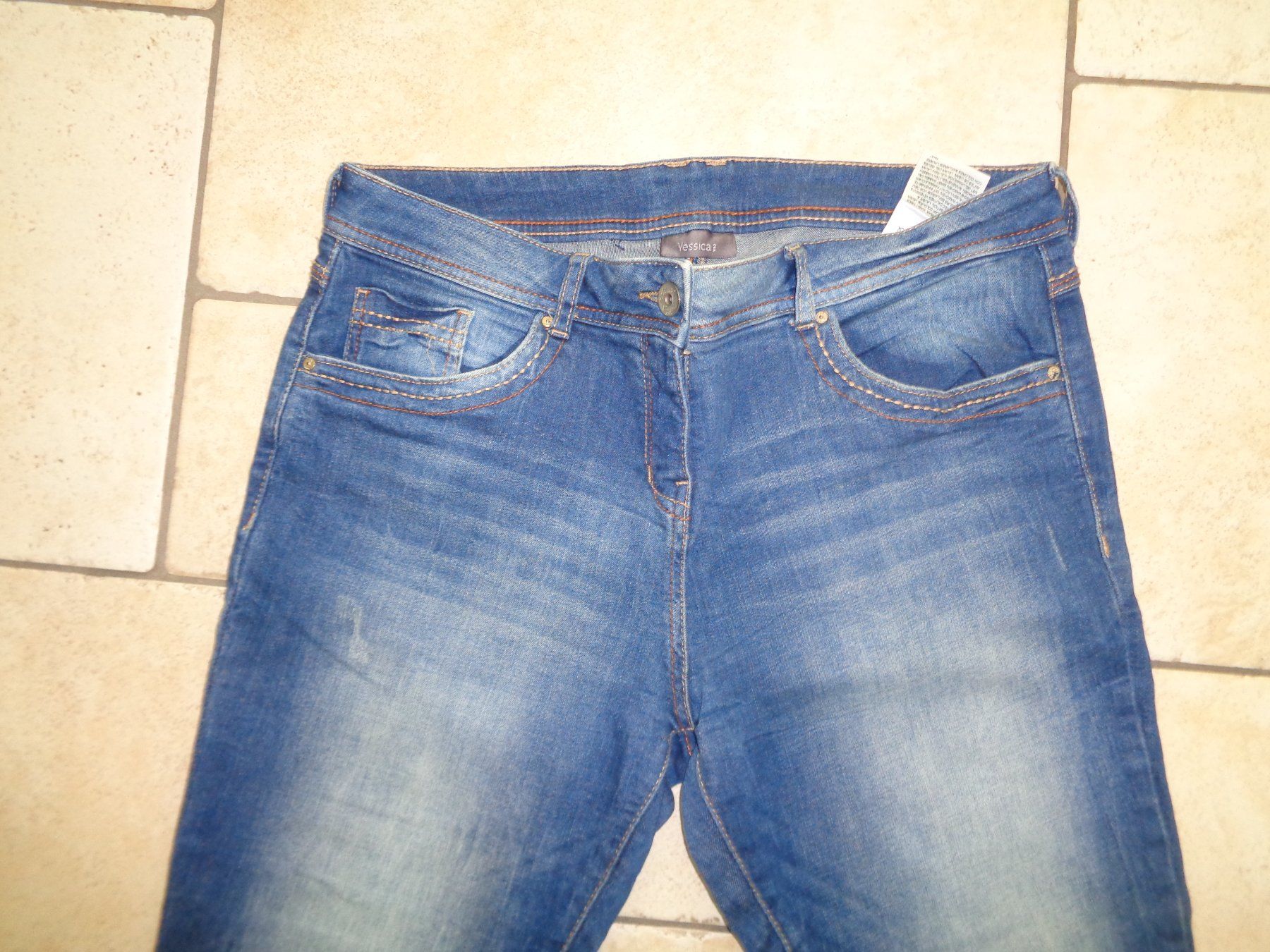 C&A Jeans: Jeans 3/4  C&A  Grösse 40 – Usato da Kreuzlingen venduto da Robi-2003 1