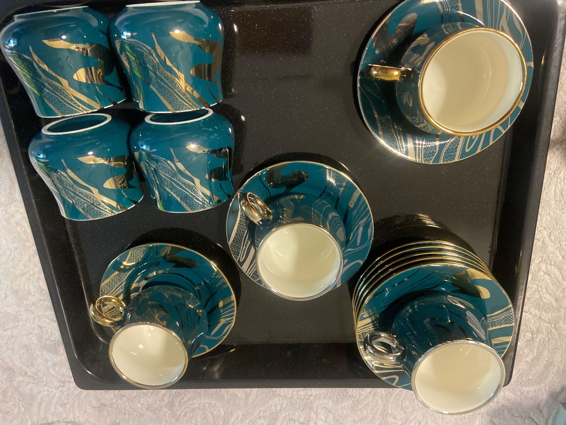 Cucine complete: Kaffe- Tassen- Set 8 Stk. gold / silber – Usato da Urdorf venduto da JcdS