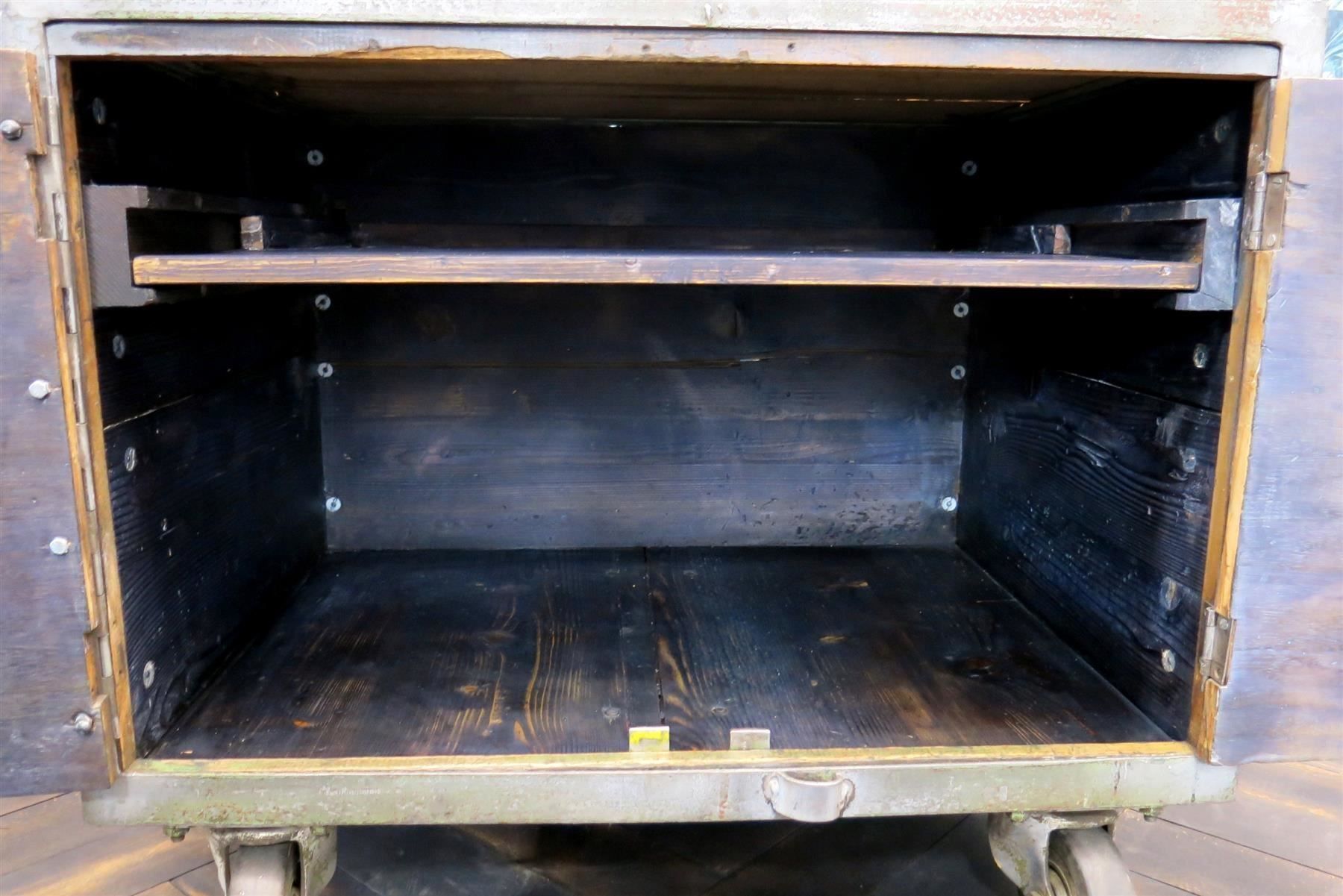 Mobili TV: Barwagen original Industrial, TV-Möbel – Usato da Laufenburg venduto da industrial-silence 7