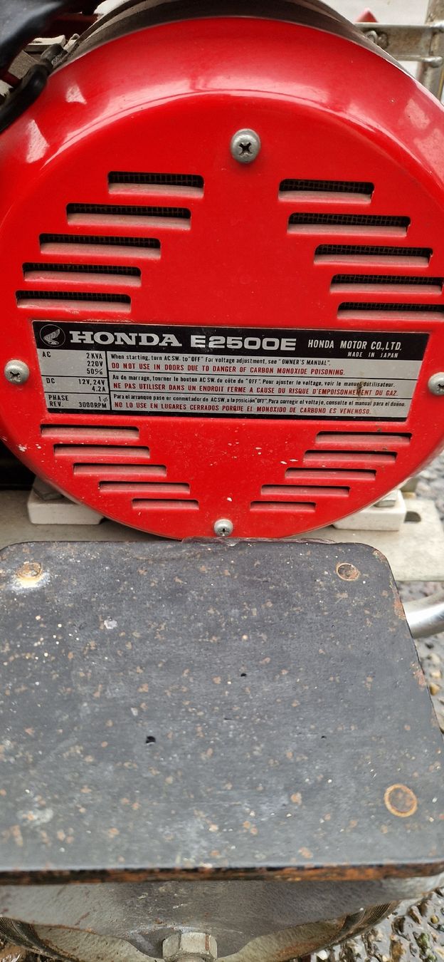 Honda Generatori di corrente: Stromgenerator Honda E 2500E – Usato da Romanshorn venduto da fag_gnd6 5