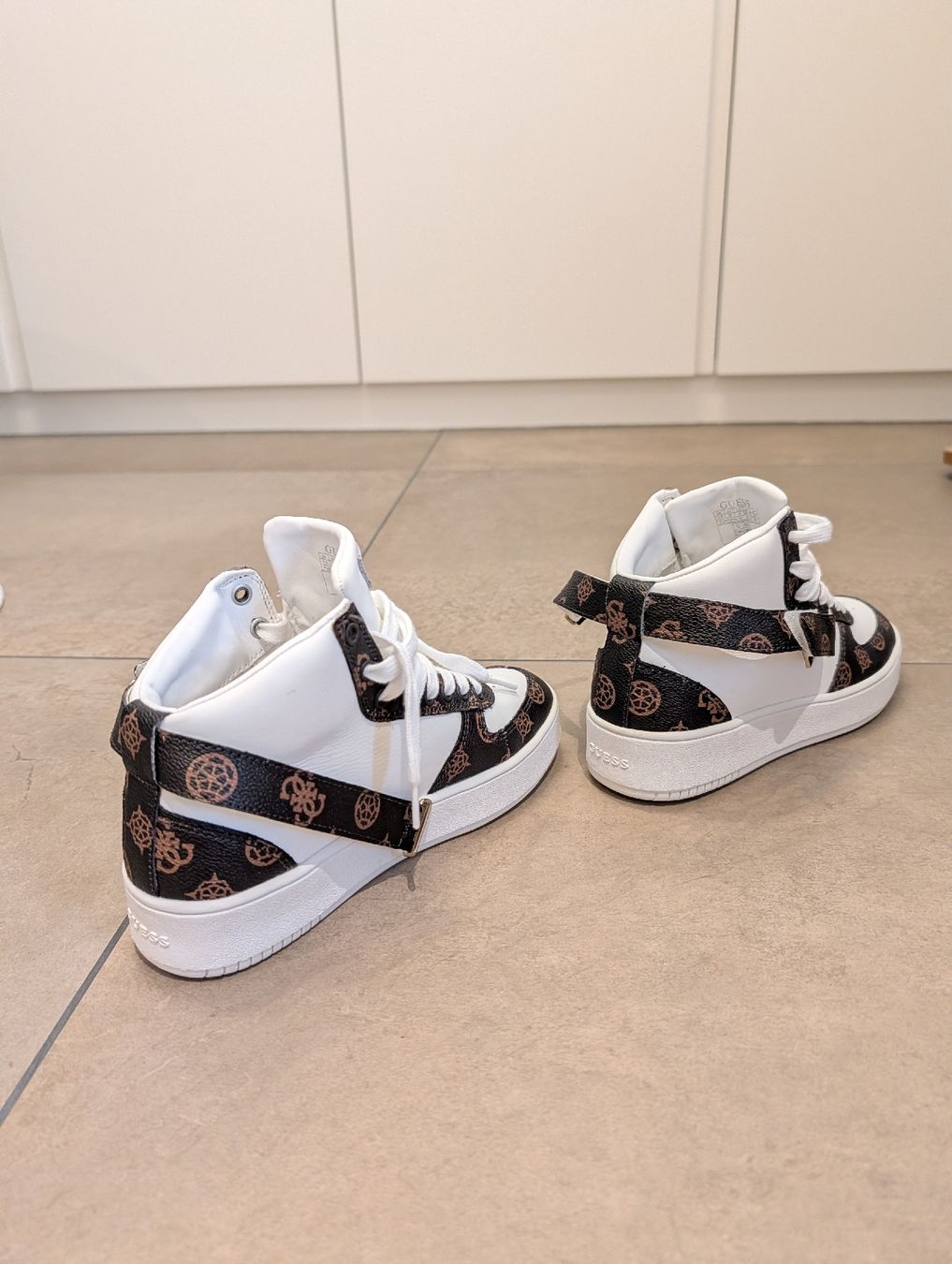 Guess Damenschuhe: Schöne GUESS Sneaker - Damen - Gr. 36 - NEU – Neu (gemäss Beschreibung) aus Vilters von rs4aholic 6