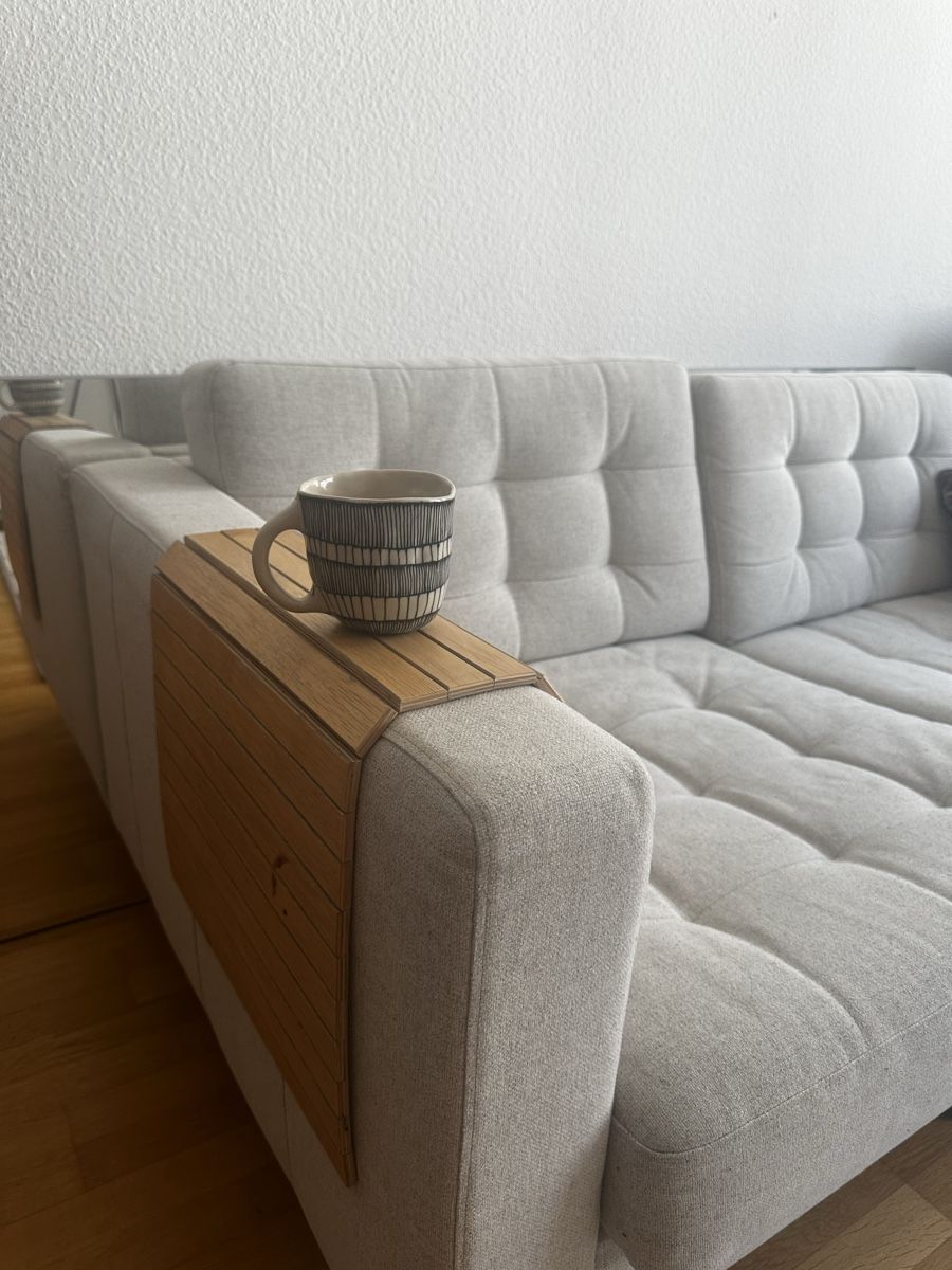 Articles en bois: IKEA wooden couch arm rests  – Neuf (Voir description) à Basel par VanBuyer2010