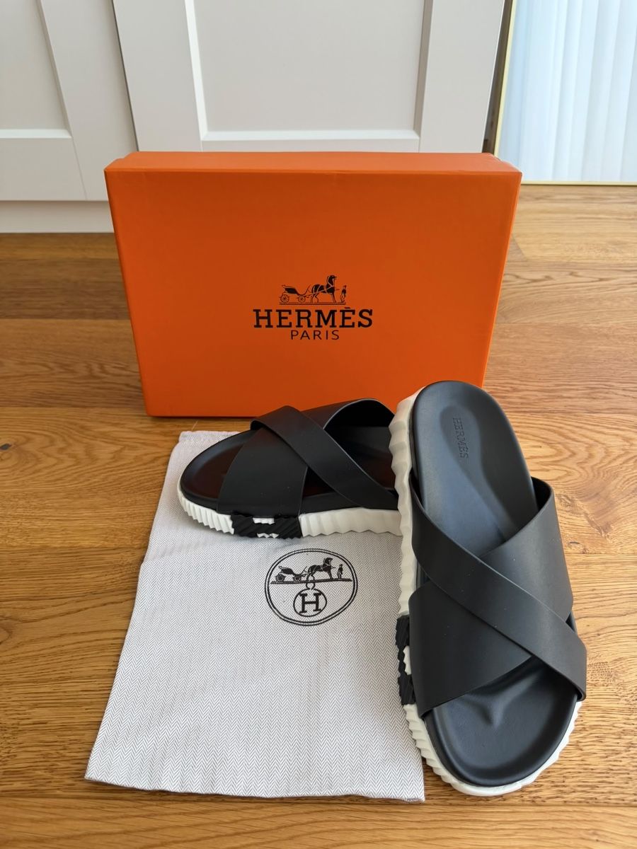 Hermès Herrenschuhe: Hermes Sandalen schwarz Grösse 42 – Neu und originalverpackt aus Feldbrunnen von mas_g2qr