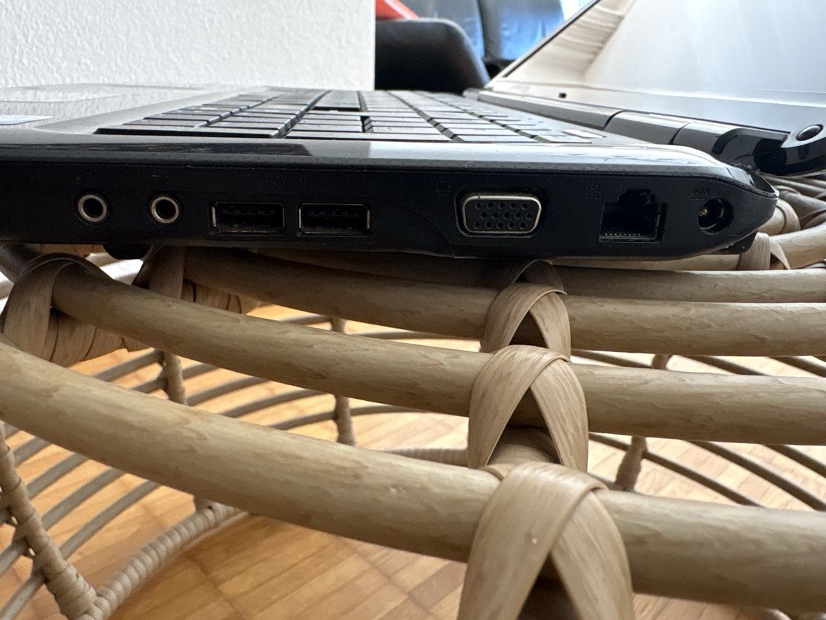 Asus Notebooks: Asus Laptop X5DIJ Series - Pentium – Gebraucht aus Mollis von MOL_SK3006 4