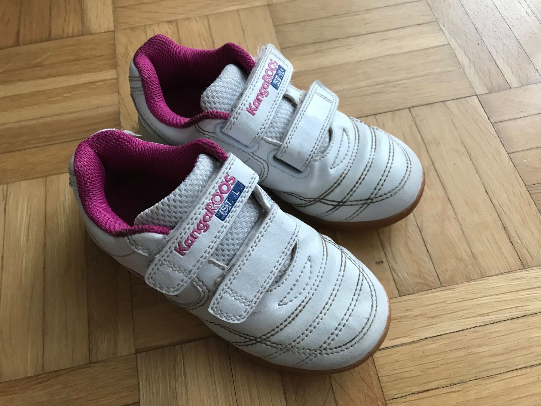 Scarpe per ragazze: Turnschuhe Mädchen von KangaRoos Grösse 26 – Usato da Emmenbrücke venduto da Hathor123