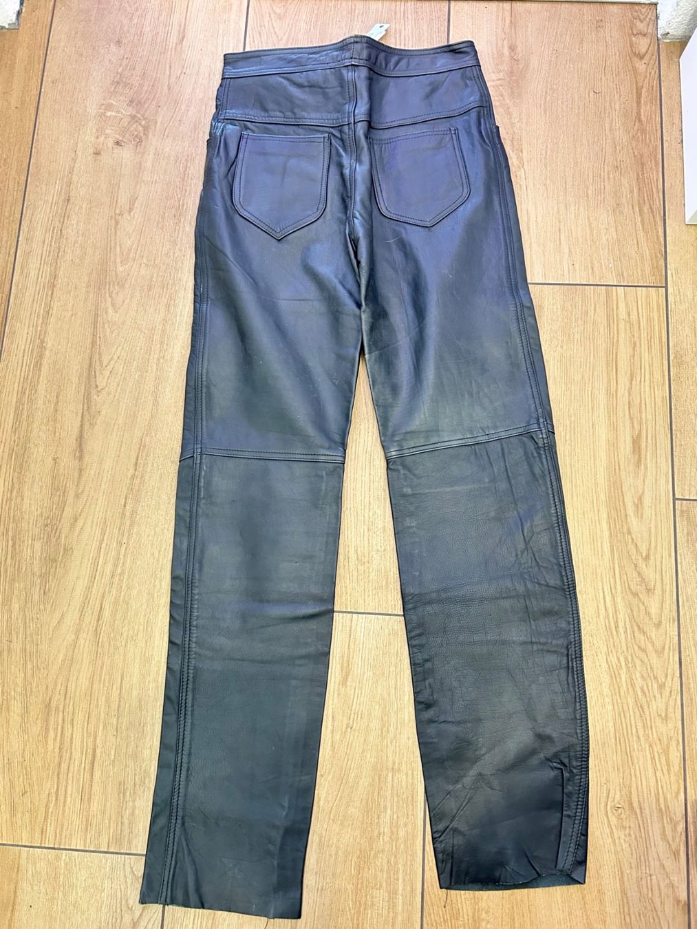 Jeans: Richa Nubuklederejeans schwarz Gr. 52 – Neu (gemäss Beschreibung) aus Bättwil von paul74