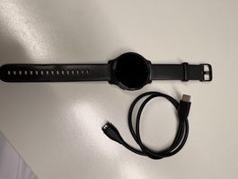 Garmin Venu 2s GPS Smartwatch Schwarz mit Ladekabel