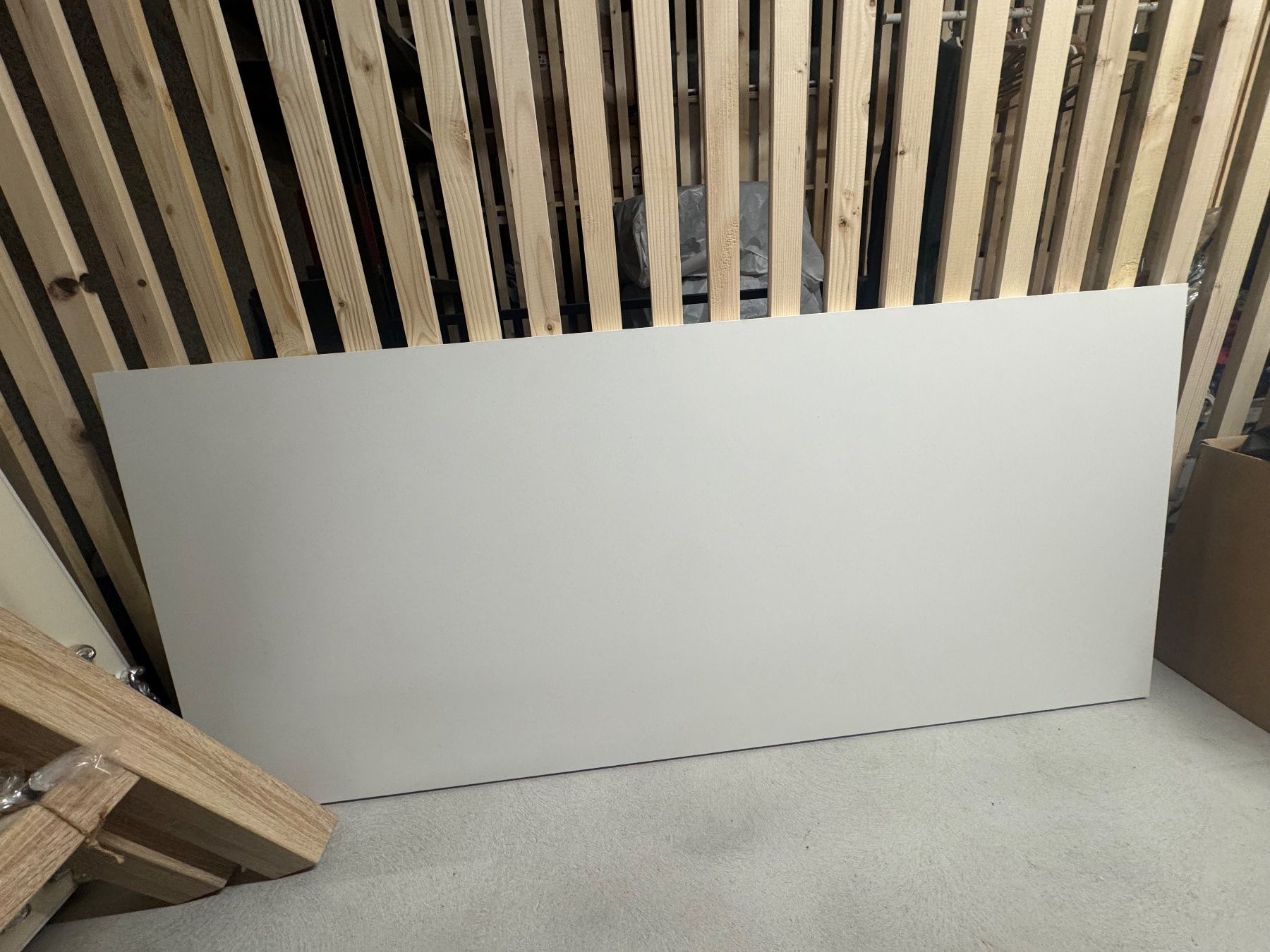 Schreibtische: Schreibtisch aus Eiche weiss – Gebraucht aus Küttigen von J.Blattmann 2
