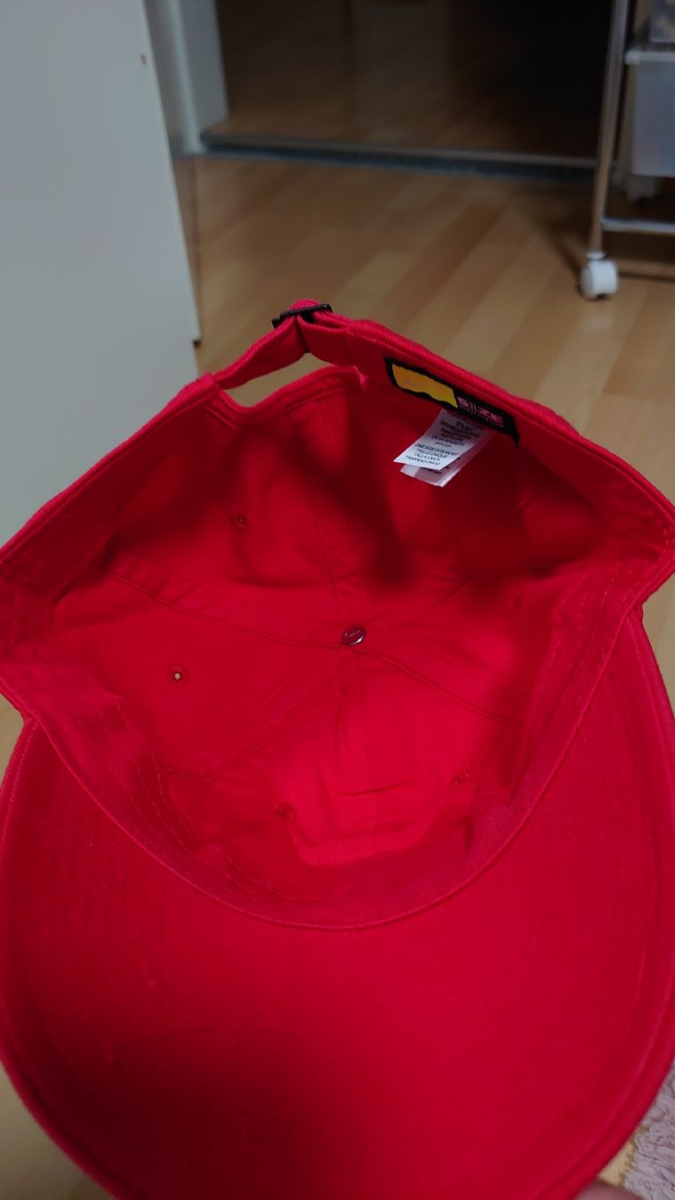 Nike Copricapi, berretti & cappellini: Nike Cap in Rot Unisex – Usato da Oberbüren venduto da cas_hnn7 1