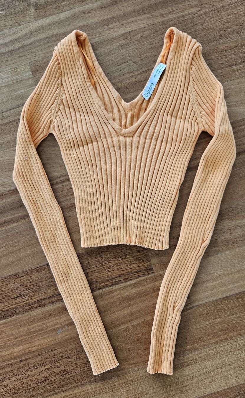 Bershka Maglioni & Felpe: Bershka Sommer Pulli, Apricot, Gr. S, gebraucht – Usato da Altendorf venduto da Goldi1