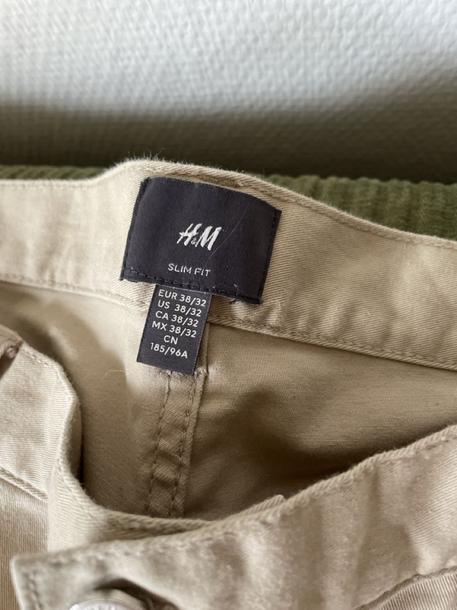 H&M Pantaloni: H&M Pants Beige Size 38/32 – Nuovo (secondo la descrizione) da Biel/Bienne venduto da qlfffffffff 1